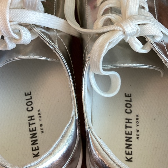 Leather Kam Silver Metallic Sneakers with White Laces 7.5 - Picture 4 of 11